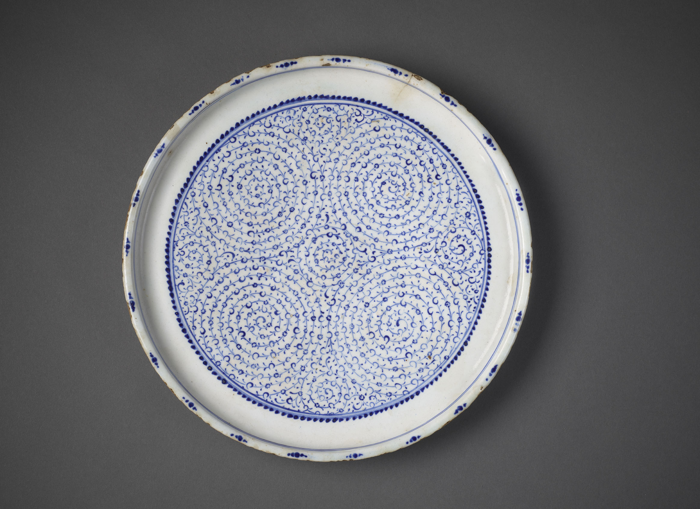 A pottery dish